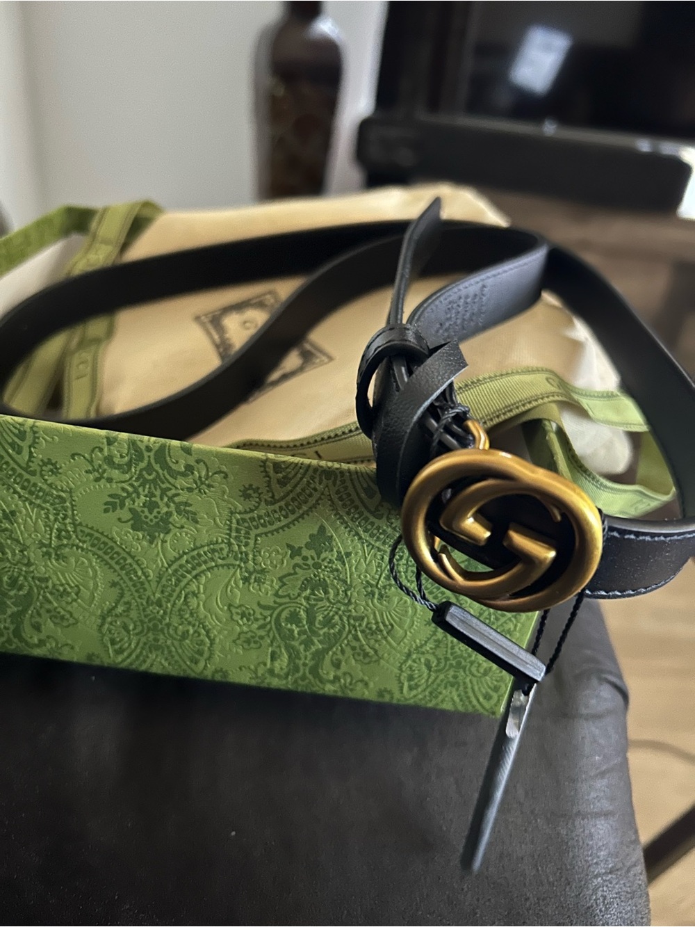 Gucci Black and Yellow Controlato Care Card